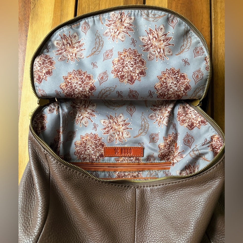 HOBO Tan Pebbled Leather Backpack - Picture 5 of 9